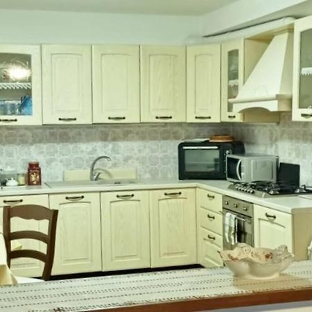 Brezza Marina - Appartamento In Villa Fronte Mare 的里雅斯特 外观 照片