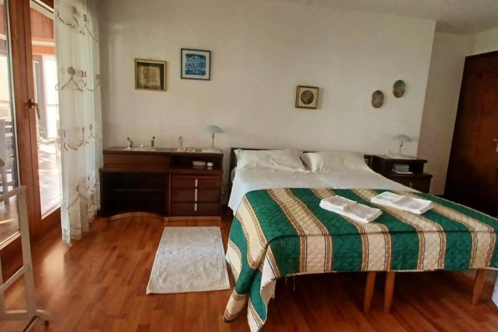 Brezza Marina - Appartamento In Villa Fronte Mare 的里雅斯特 外观 照片